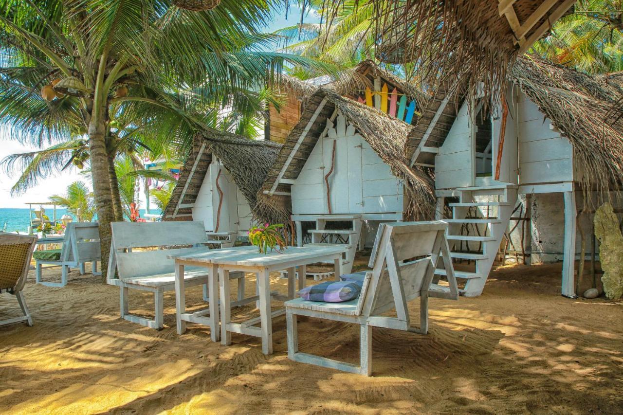 Oynise Beach Cabin كالي المظهر الخارجي الصورة